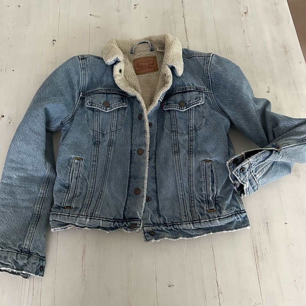 Vintage distressed Levi’s levis Jean coat jacket distressed worn women’s size m